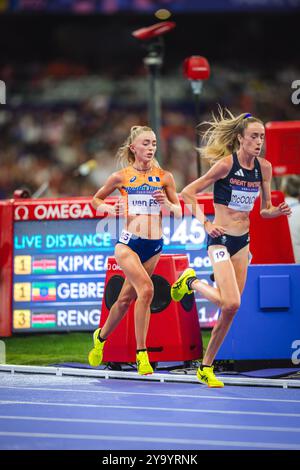 Diane van es participant au 10,000 mètres aux Jeux Olympiques de Paris 2024. Banque D'Images