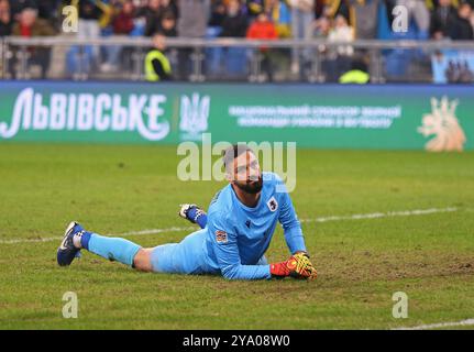 Poznan, Pologne. 11 octobre 2024. Le gardien de but géorgien Giorgi Mamardashvili (#12) en action lors du match de la Ligue des Nations de l'UEFA Ukraine contre Géorgie au stade de Poznan à Poznan, en Pologne. Crédit : Oleksandr Prykhodko/Alamy Live News Banque D'Images