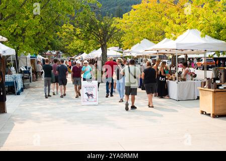 Le marché de Ganges sur Salt Spring Island, BC, Canada. Banque D'Images