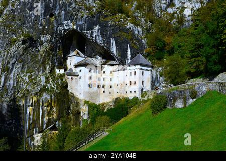 Château de Predjama à Notranjska, Slovénie Banque D'Images