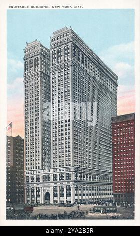 Carte postale américaine vintage de l'Equitable Building sur Broadway à New York. Banque D'Images