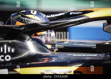 MELBOURNE, AUSTRALIE, 24 MARS : Oscar Piastri, australien, pilote la McLaren MCL38 lors du Grand Prix d'Australie 2024 à Albert Park à Melbourne Banque D'Images