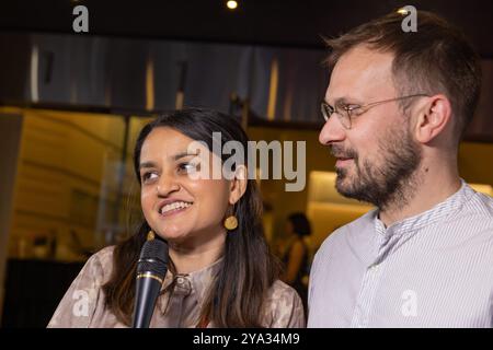 Le réalisateur Payal Kapadia et le producteur Thomas Hakim assistent à la projection de « All We Imagine as Light » lors du 47e Mill Valley film Festival au Smith Rafael film Center le 11 octobre 2024 à San Rafael, Californie. Photo : Picture Happy/imageSPACE pour MVFF crédit : Imagespace/Alamy Live News Banque D'Images