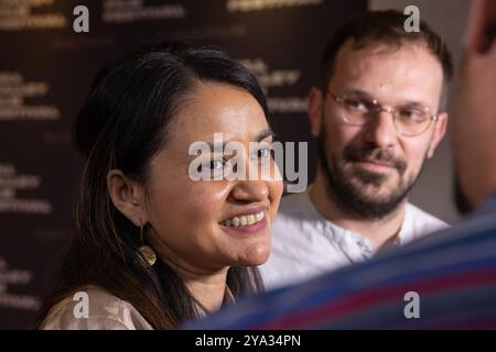 Le réalisateur Payal Kapadia et le producteur Thomas Hakim assistent à la projection de « All We Imagine as Light » lors du 47e Mill Valley film Festival au Smith Rafael film Center le 11 octobre 2024 à San Rafael, Californie. Photo : Picture Happy/imageSPACE pour MVFF crédit : Imagespace/Alamy Live News Banque D'Images