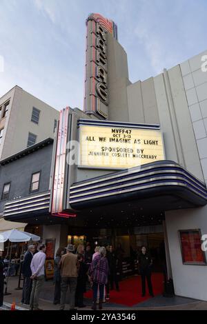 Le réalisateur Payal Kapadia et le producteur Thomas Hakim assistent à la projection de « All We Imagine as Light » lors du 47e Mill Valley film Festival au Smith Rafael film Center le 11 octobre 2024 à San Rafael, Californie. Photo : Picture Happy/imageSPACE pour MVFF crédit : Imagespace/Alamy Live News Banque D'Images