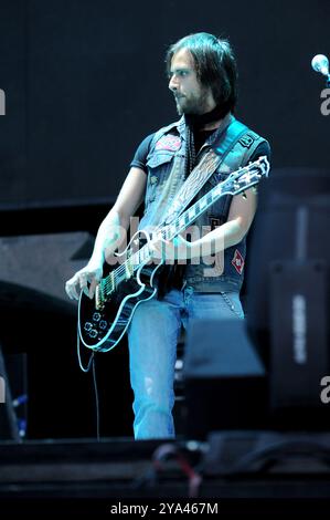 Udine Italie 19/05/2010 : Stefano Verderi guitariste du groupe de rock italien le Vibrazioni, lors du concert live au stade du Frioul Banque D'Images