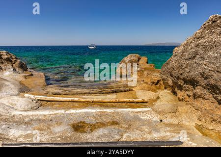 Péninsule de Peljesac, plages tranquilles et paisibles, vides, pas de touristes, repos en dehors de la saison, petite ville de Trpanj Banque D'Images