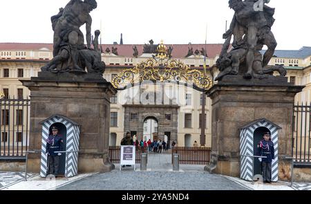 Les gardes du Palais présidentiel Prague République tchèque Banque D'Images