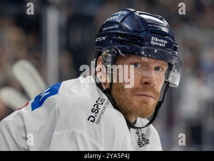 Muenchen, Deutschland. 11 octobre 2024. Bernhard Ebner (Duesseldorfer EG, no 67). GER, EHC Red Bull Muenchen gegen Duesseldorfer EG, Eishockey, DEL, 8. Spieltag, saison 2024/2025, 11.10.2024. Foto : Eibner-Pressefoto/Heike Feiner crédit : dpa/Alamy Live News Banque D'Images