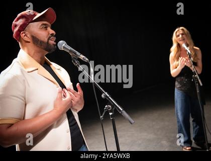 Adrian Hansel et aura Mitchell, présentation du West End, Shaw Theatre, Londres © Clarissa Debenham (film Free Photography) / Alamy Banque D'Images