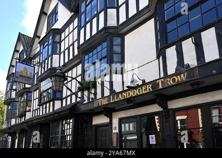 La maison publique Llandoger Trow sur King Street au centre de Bristol, Royaume-Uni, Banque D'Images