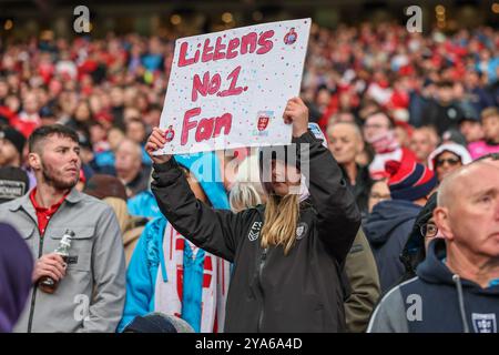 Jez Litten du fan numéro 1 de Hull KR lors de la Grande finale de Betfred Super League Warriors vs Hull KR à Old Trafford, Manchester, Royaume-Uni, le 12 octobre 2024 (photo de Mark Cosgrove/News images) Banque D'Images