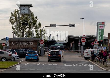 Tag der offenen tuer am Nuernberger Grossmarkt zum 65-jaehrigen Jubilaeum, 12.10.2024 Eingangsbereich des Nuernberger Grossmarkts Nuernberg Bayern Deutschland *** Journée portes ouvertes au marché de gros de Nuremberg pour célébrer son 65e anniversaire, 12 10 2024 entrée du marché de gros de Nuremberg Nuremberg Bavière Allemagne 20241012-6V2A9623-M4000 Banque D'Images