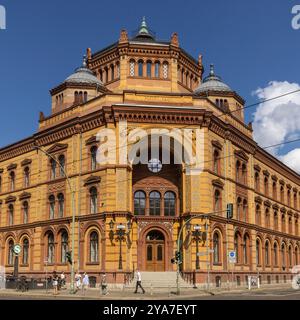 Kaiserliches Postfuhramt bâtiment historique de la distribution du courrier sur Oranienburger Straße, Mitte, Berlin, Allemagne Banque D'Images