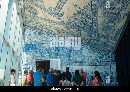 Aperçus de la Maison de la musique (Casa da Musica) à Porto - Portugal / Scorci della casa della musica (casa da musica) di Porto- Portogallo Banque D'Images