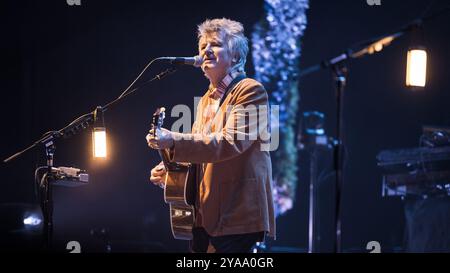 Neil Finn de Crowded House se produit en concert à Brighton en octobre 2024 Banque D'Images