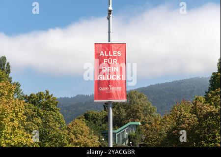 Bregenz Vorarlberg Autriche 19 septembre 2024 Bregenz Casino bannière. Alles für dein Glück - tout pour votre bonheur. jeu, paris, kansspel, gagner, perdre, promesse, Banque D'Images