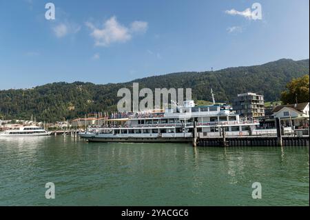 Bregenz Vorarlberg Autriche 19 septembre 2024 Bregenz Hafen avec un navire BSB à quai. Port, quai, lac de constance, Bodensee, passager, Banque D'Images