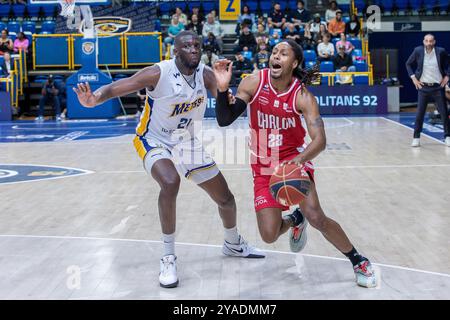 (C) Denis TRASFI / MAXPPP - au Palais des Sports Marcel-Cerdan le 14-04-2024 - Basketball 18ème journée Betclic Elite - Metropolitans 92 - Elan Sporti Banque D'Images