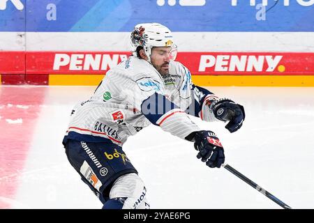 Eishockey DEL - 24/25 - 9. Spieltag : Düsseldorfer EG vs Iserlohn Roosters am 13.10.2024 im PSD Bank Dome in Düsseldorf Iserlohns Hubert Labrie (Nr.16) Foto : osnapix Banque D'Images