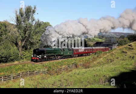 Visiter 34028 Eddystone passe Green End sur 28.9.24 pendant le NYMR Gala. Banque D'Images