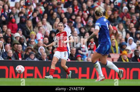 Mariona Caldentey d'Arsenal lors du match de Super League féminine de Barclays FA entre Arsenal et Chelsea à l'Emirates Stadium de Londres le samedi 12 octobre 2024. (Photo : Jade Cahalan | mi News) crédit : MI News & Sport /Alamy Live News Banque D'Images