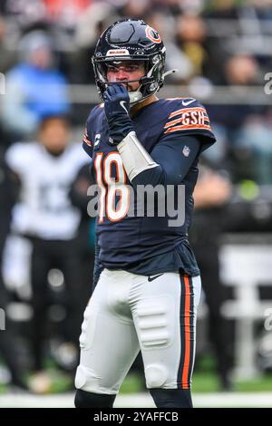 Caleb Williams des Chicago Bears lors du match de la semaine 6 Chicago Bears vs Jacksonville Jaguars au Tottenham Hotspur Stadium, Londres, Royaume-Uni, 13 octobre 2024 (photo de Craig Thomas/News images) Banque D'Images