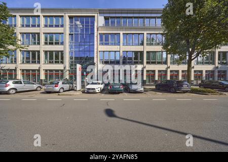 Branche principale de Niederrheinische Sparkasse RheinLippe sur Bismarckstrasse à Wesel, Bas-Rhin, district de Wesel, Rhénanie du Nord-Westphalie, Allemagne, Europe Banque D'Images