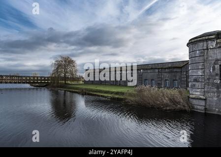 Breendonk, Belgique, 12 09 2017 : vieux murs de défense des camps de prisonniers de la seconde Guerre mondiale, Europe Banque D'Images