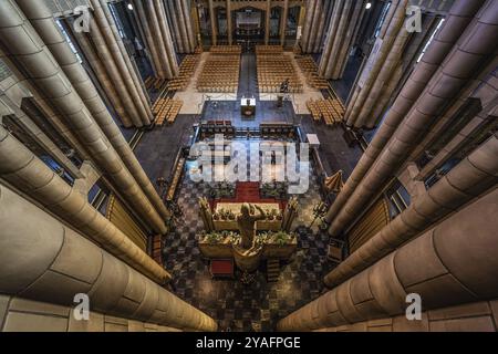 Koekelberg, région de Bruxelles-capitale, Belgique, 10 30 2019 Art déco décoration intérieure la Basilique catholique du Sacré-cœur, vue ultra grand angle Banque D'Images