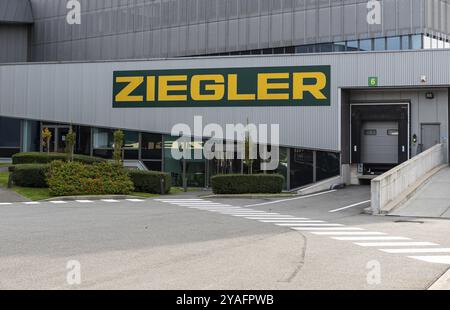 Neder-over-Heembeek, région de Bruxelles-capitale, Belgique, 10 17 2021 : panneau et entrée de la société Ziegler, Europe Banque D'Images