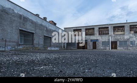 Breendonk, Belgique, 12 09 2017 : ancienne prison de la seconde Guerre mondiale avec clôtures et structures de bunker, Europe Banque D'Images