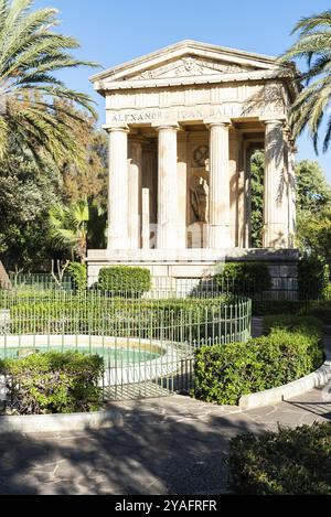 Valletta, Malte, 01 07 2022 : monument du temple dans les jardins de la basse Barraka, Europe Banque D'Images