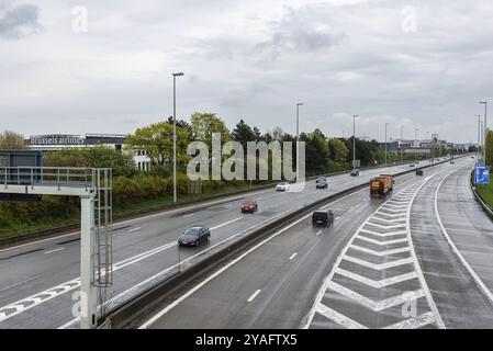 Zaventem, Brabant flamand, Belgique, 04 10 2022, voitures circulant sur le périphérique, Europe Banque D'Images