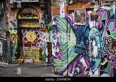 MELBOURNE, AUSTRALIE, 26 MARS 2023, détails architecturaux dans Hosier Lane de Melbourne par un jour nuageux couvert à Melbourne, Victoria, Australie, OCE Banque D'Images