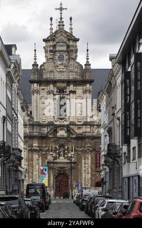 Vieille ville de Bruxelles, région de Bruxelles-capitale, Belgique, 06 26 2022, façade de Saint Jean Baptiste à l'église catholique du Béguinage, Europe Banque D'Images