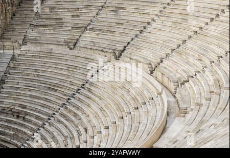 Athènes, Attique, Grèce, 12 26 2019 vue abstraite sur les marches et les sièges en marbre du théâtre Dyonisus, Europe Banque D'Images