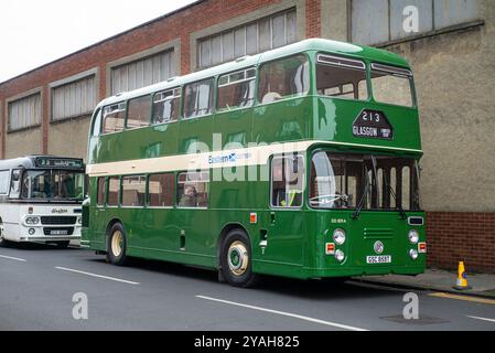 1978 Leyland Fleetline dans la livrée de l'est de l'Écosse à l'extérieur du Glasgow Vintage Vehicle Trust garage à Glasgow lors d'une journée portes ouvertes en octobre 2024 Banque D'Images