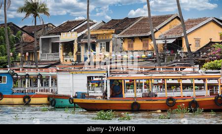 Vue de la ville antique de Hoi an, patrimoine mondial de l'UNESCO, dans la province de Quang Nam. Vietnam. Hoi an est l'une des destinations les plus populaires au Vietnam avec RES Banque D'Images