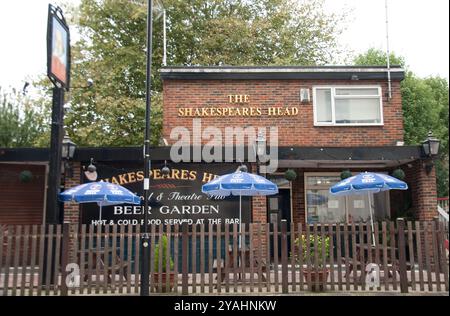 The Shakespeare's Head, Pub and Beer Garden, Islington, Londres, Angleterre, Royaume-Uni - Pub, Restaurant, pub local et Theatre Pub Places à l'extérieur Banque D'Images