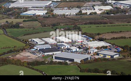 Vue aérienne du parc industriel Birch près de Birch services sur la M62. Cette vue vers le nord avec le parc de distribution Heywood au loin Banque D'Images