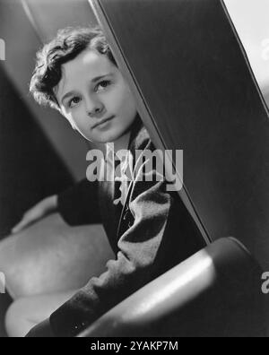 Un portrait de l'enfant acteur FREDDIE BARTHOLOMEW 13 ans au moment où il apparaissait dans CAPTAINS COURAGEOUS 1937 réalisateur VICTOR FLEMING roman RUDYARD KIPLING photo de TED ALLEN Metro Goldwyn Mayer Banque D'Images