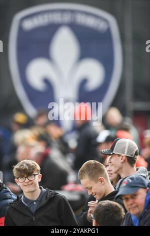 Wakefield, Angleterre - 13 novembre 2024 - fans de Wakefield Trinity. Rugby League, Betfred Championship semi final, Play Off., Wakefield Trinity vs York Knights au DIY Kitchens Stadium, Wakefield, Royaume-Uni Dean Williams Banque D'Images