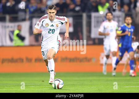 Zenica, Bosnie-Herzégovine. 14 octobre 2024. Le Hongrois Roland Sallai court avec le ballon lors du match du Groupe A3 de l'UEFA entre la Bosnie-Herzégovine et la Hongrie au stade Bilino Polje à Zenica, Bosnie-Herzégovine, le 14 octobre 2024. Photo : Armin Durgut/PIXSELL crédit : Pixsell/Alamy Live News Banque D'Images