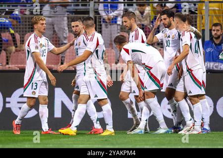 Zenica, Bosnie-Herzégovine. 14 octobre 2024. Les joueurs de Hongrie célèbrent après avoir marqué lors du match du Groupe A3 de la Ligue des Nations de l'UEFA entre la Bosnie-Herzégovine et la Hongrie au stade Bilino Polje à Zenica, Bosnie-Herzégovine, le 14 octobre 2024. Photo : Armin Durgut/PIXSELL crédit : Pixsell/Alamy Live News Banque D'Images