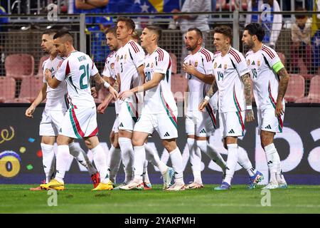 Zenica, Bosnie-Herzégovine. 14 octobre 2024. Les joueurs de Hongrie célèbrent après avoir marqué lors du match du Groupe A3 de la Ligue des Nations de l'UEFA entre la Bosnie-Herzégovine et la Hongrie au stade Bilino Polje à Zenica, Bosnie-Herzégovine, le 14 octobre 2024. Photo : Armin Durgut/PIXSELL crédit : Pixsell/Alamy Live News Banque D'Images