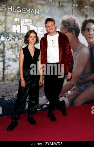 Liv Lisa Fries und Johannes Hegemann BEI der Premiere von IN LIEBE, EURE HILDE im Kino in der Berliner Kulturbrauerei, Berlin AM 14.10.2024 *** Liv Lisa Fries et Johannes Hegemann à la première de IN LIEBE, EURE HILDE au cinéma de Berlins Kulturbrauerei, Berlin le 14 10 2024 Banque D'Images