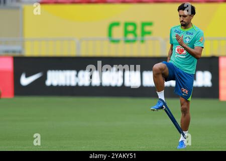 Brasilia, Brésil. 14 octobre 2024. Marquinhos du Brésil, lors d'une séance d'entraînement au stade Mane Garrincha, à Brasilia, Brésil, le 14 octobre 2024. L’équipe se prépare à affronter le Pérou lors de la 10e manche des qualifications sud-américaines pour la Coupe du monde de la FIFA 2026. Photo : Heuler Andrey/DiaEsportivo/Alamy Live News crédit : DiaEsportivo/Alamy Live News Banque D'Images