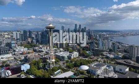 Vue aérienne de la Seattle Space Needle dans le quartier de Lower Queen Anne Banque D'Images