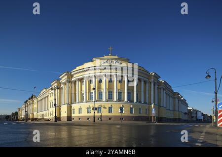 Bâtiments célèbres du Sénat et du Synode à Pétersbourg, Russie. Voici maintenant la Cour constitutionnelle de la Fédération de Russie et la présidence Banque D'Images